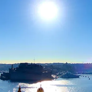 https://tide-21-savynomad-harbour-residences-valletta.hotelssaintjulians.com
